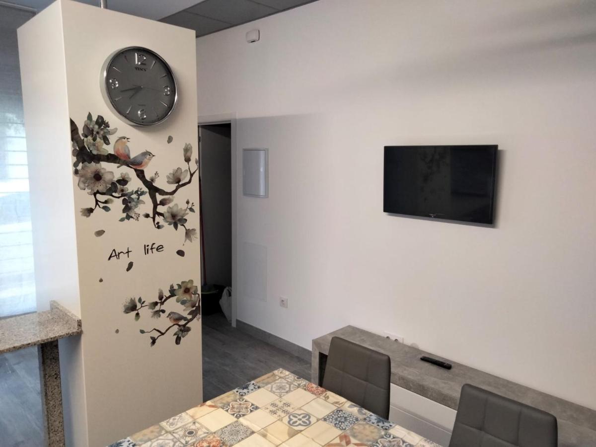 Loft La Calahorra Con Posibilidad De Aparcamiento Pregunta Por El Pack Mas Amor Кордова Экстерьер фото